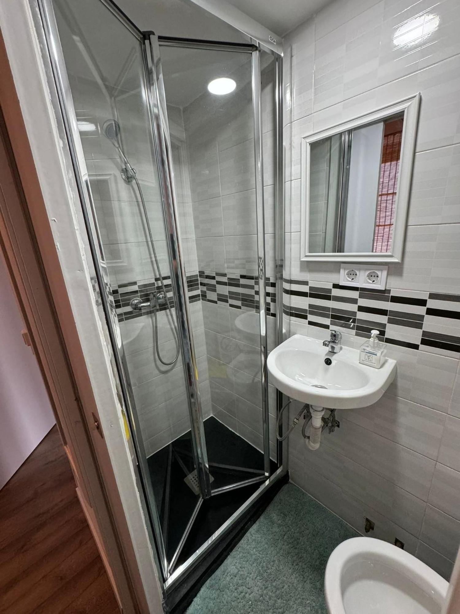 Alanta Apartments Мадрид Екстер'єр фото